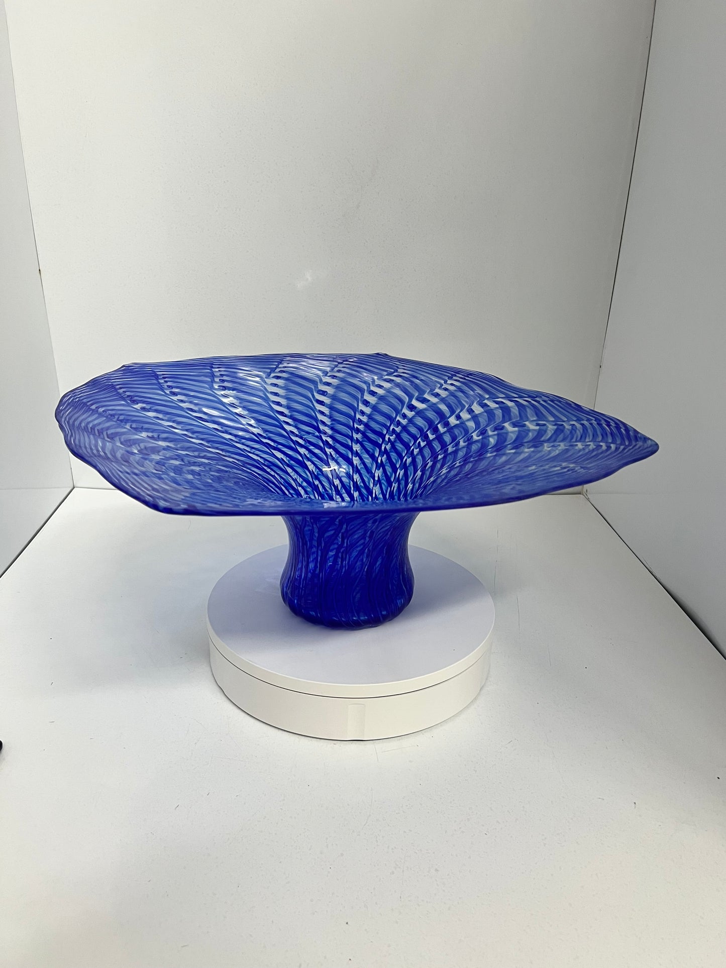 Centrotavola "Vortice Blu" in Filigrana