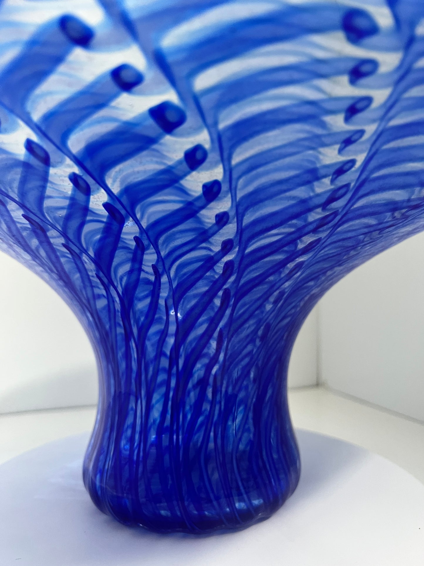 Centrotavola "Vortice Blu" in Filigrana